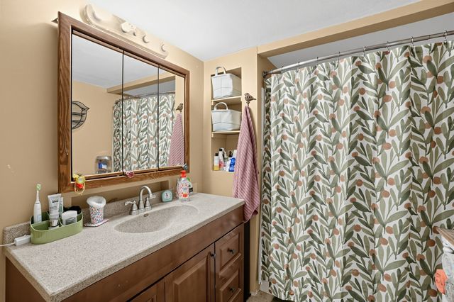 58 Woodbine Drive, Crystal Lake, IL 60014