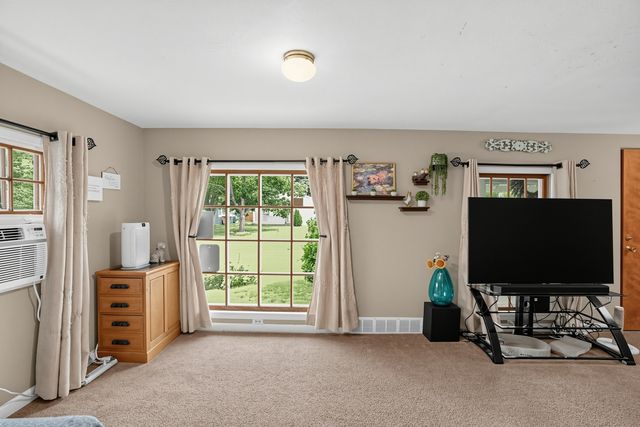 58 Woodbine Drive, Crystal Lake, IL 60014