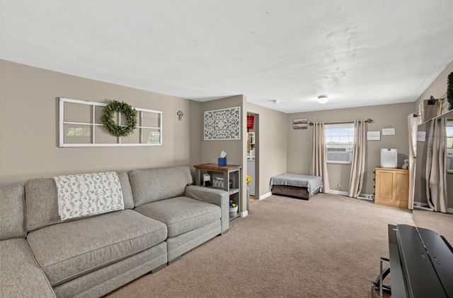 58 Woodbine Drive, Crystal Lake, IL 60014
