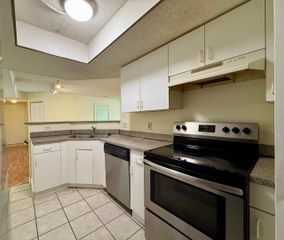 5065 Wiles Road 204, Coconut Creek, FL 33073