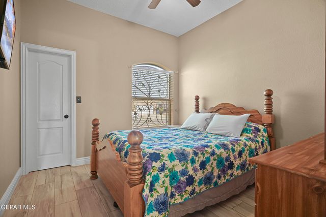 5552 GUSTAVO MADRID Lane, El Paso, TX 79934