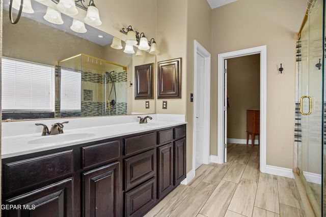 5552 GUSTAVO MADRID Lane, El Paso, TX 79934