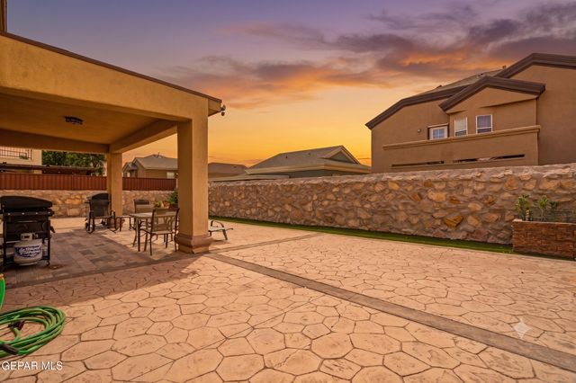 5552 GUSTAVO MADRID Lane, El Paso, TX 79934