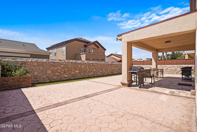 5552 GUSTAVO MADRID Lane, El Paso, TX 79934