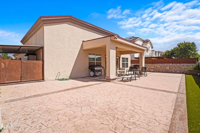 5552 GUSTAVO MADRID Lane, El Paso, TX 79934