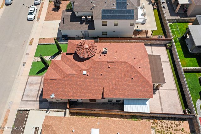 5552 GUSTAVO MADRID Lane, El Paso, TX 79934