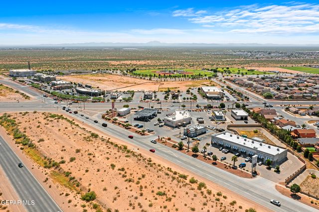 5552 GUSTAVO MADRID Lane, El Paso, TX 79934