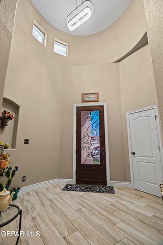 5552 GUSTAVO MADRID Lane, El Paso, TX 79934