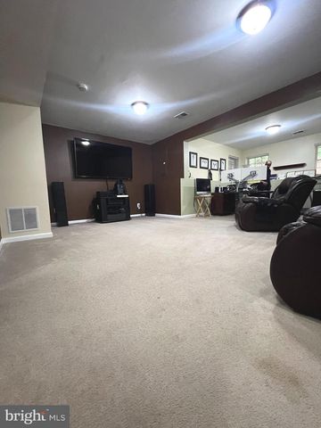 5158 RACE POINTE PL, Woodbridge, VA 22193