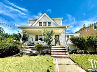 10-01 Berdan Avenue, Fair Lawn, NJ 07410