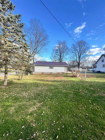 2189 Mitchell Lake Road, Attica, MI 48412