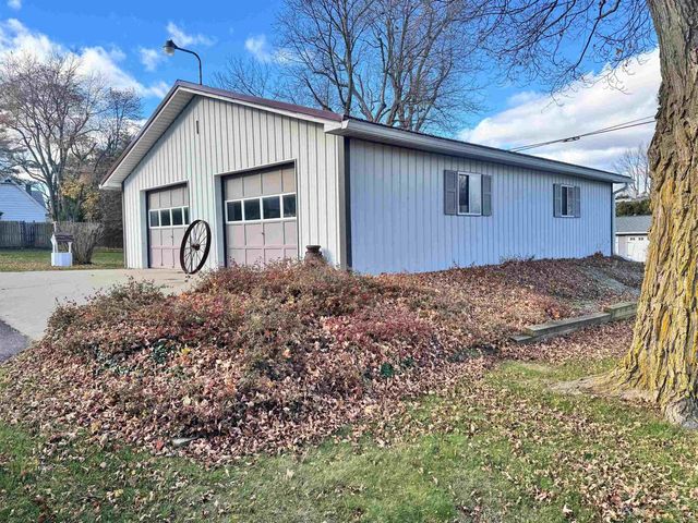 2189 Mitchell Lake Road, Attica, MI 48412