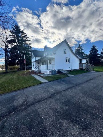 2189 Mitchell Lake Road, Attica, MI 48412