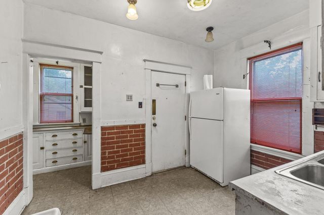 1256 Ashland Avenue, Saint Paul, MN 55104