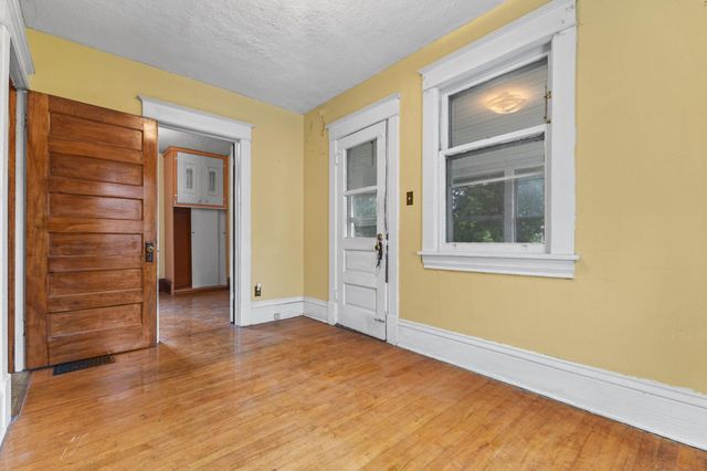 1256 Ashland Avenue, Saint Paul, MN 55104