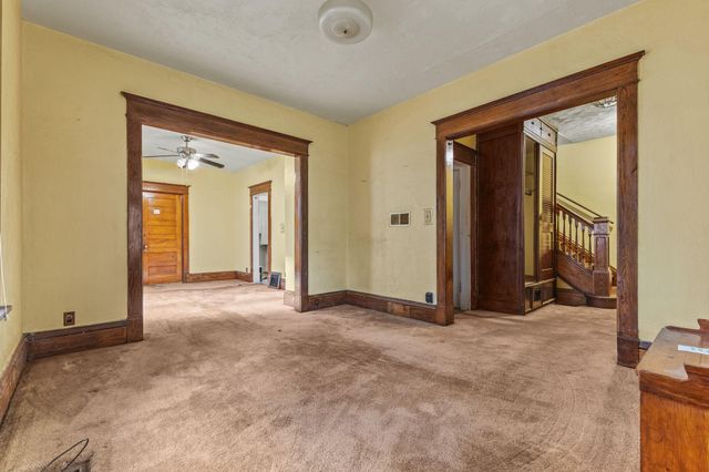 1256 Ashland Avenue, Saint Paul, MN 55104
