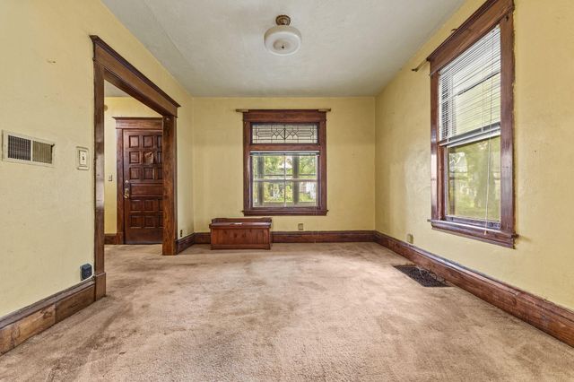1256 Ashland Avenue, Saint Paul, MN 55104