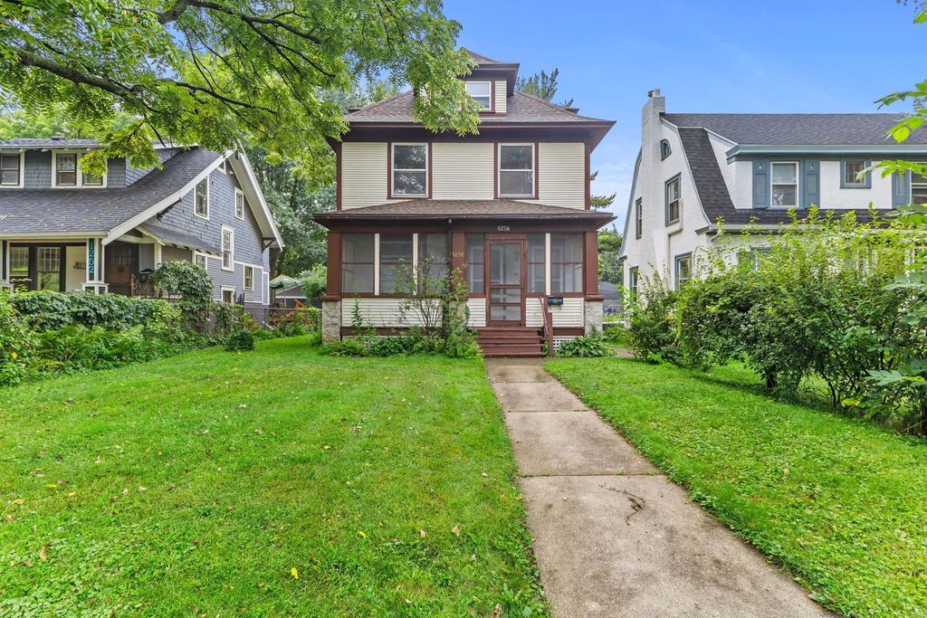 1256 Ashland Avenue, Saint Paul, MN 55104
