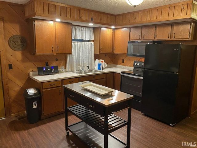 1832 Orchard Road, Evansville, IN 47720