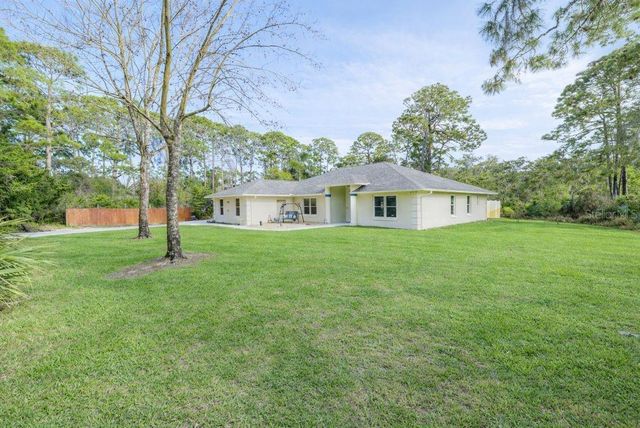 633 ART CENTER AVENUE, New Smyrna Beach, FL 32168