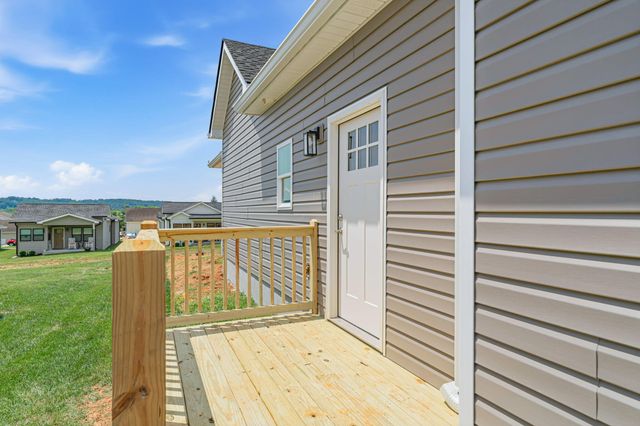 1028 Wentford Avenue, Sweetwater, TN 37874