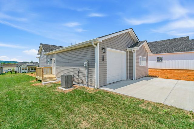 1028 Wentford Avenue, Sweetwater, TN 37874