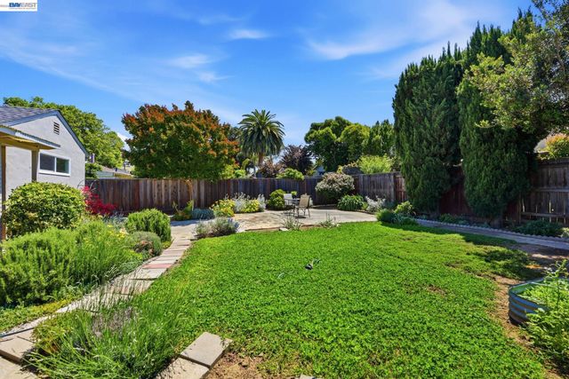 363 Lafayette Ave, Hayward, CA 94544