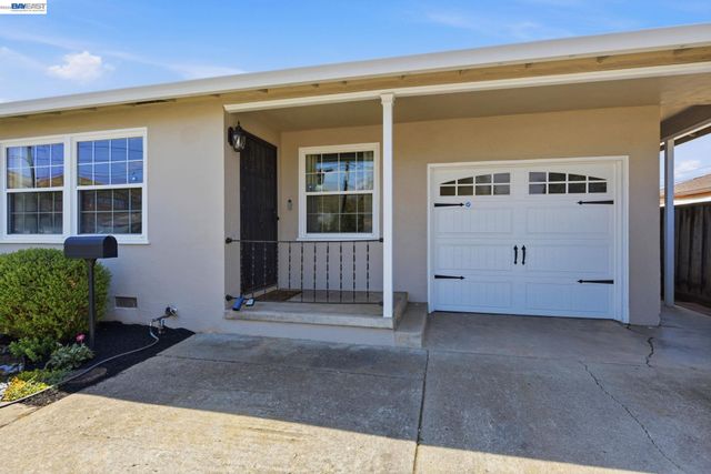 363 Lafayette Ave, Hayward, CA 94544