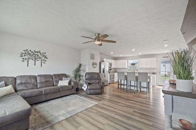 8962 Camberley Street, Harrison, OH 45030