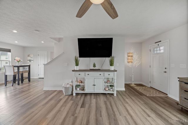 8962 Camberley Street, Harrison, OH 45030