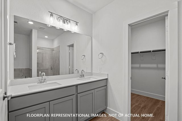 768 Hackberry Branch Court, Magnolia, TX 77354