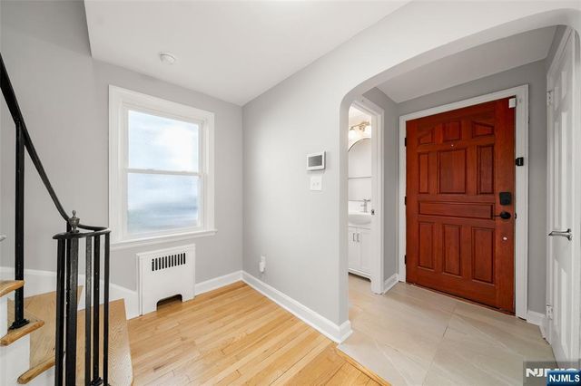 26 W Lawn Road, Livingston, NJ 07039