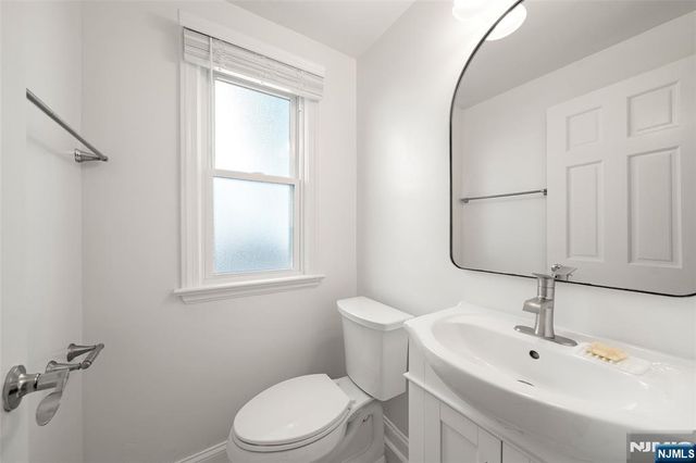 26 W Lawn Road, Livingston, NJ 07039