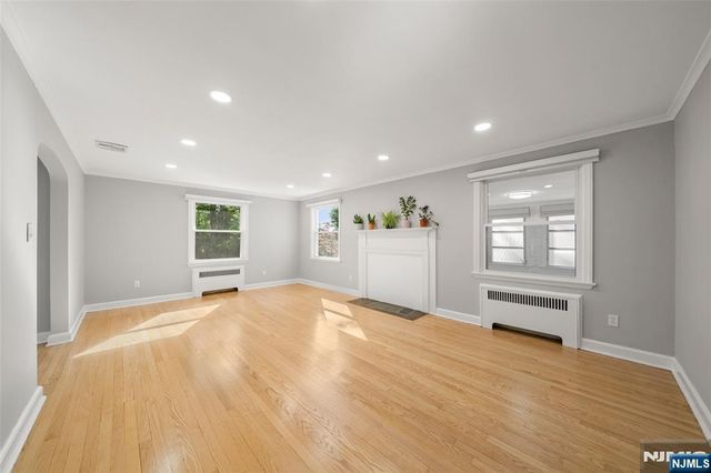 26 W Lawn Road, Livingston, NJ 07039