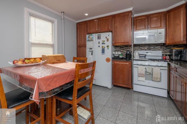 601 Main Street, Sayreville, NJ 08872
