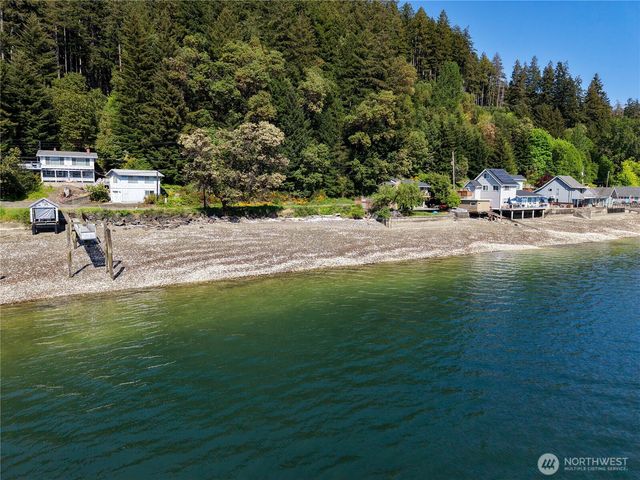 13370 NE North Shore Road, Belfair, WA 98528