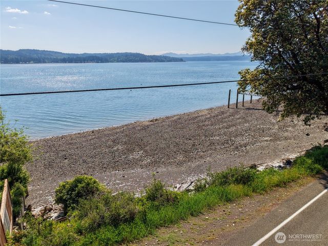 13370 NE North Shore Road, Belfair, WA 98528