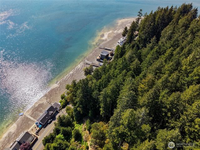 13370 NE North Shore Road, Belfair, WA 98528