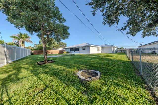 651 SE DEGAN Drive, Port St. Lucie, Port St Lucie, FL 34983
