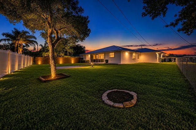 651 SE DEGAN Drive, Port St. Lucie, Port St Lucie, FL 34983