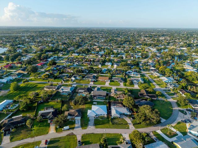 651 SE DEGAN Drive, Port St. Lucie, Port St Lucie, FL 34983