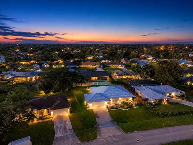 651 SE DEGAN Drive, Port St. Lucie, Port St Lucie, FL 34983
