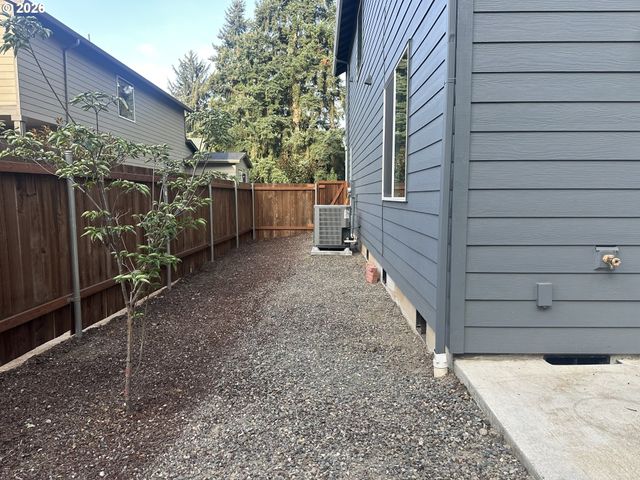 2417 Ne 54TH St, Vancouver, WA 98663