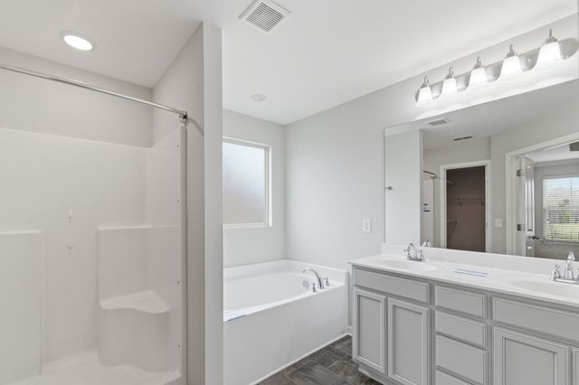 1129 Cotillion Dr, Murfreesboro, TN 37128