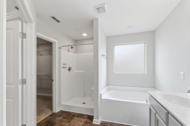 1129 Cotillion Dr, Murfreesboro, TN 37128