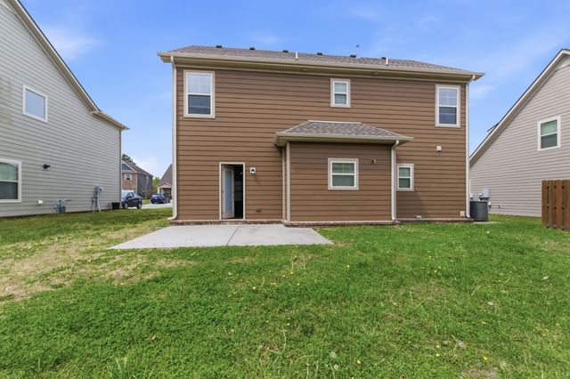 1129 Cotillion Dr, Murfreesboro, TN 37128