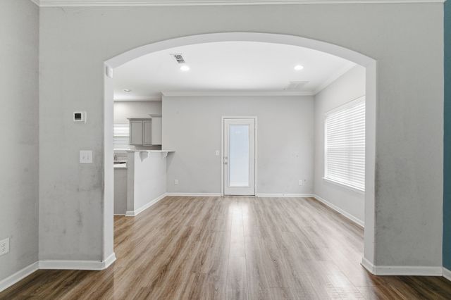 1129 Cotillion Dr, Murfreesboro, TN 37128