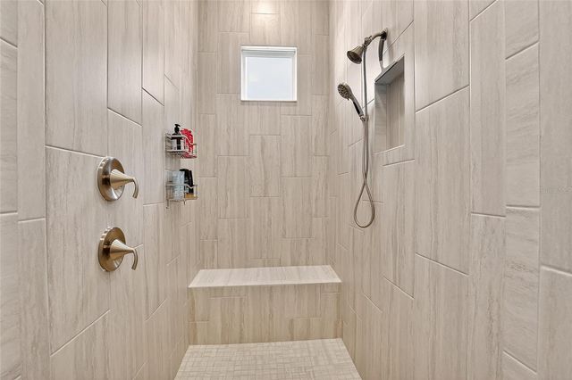 17904 LINDEN COMMON COURT, Lutz, FL 33559