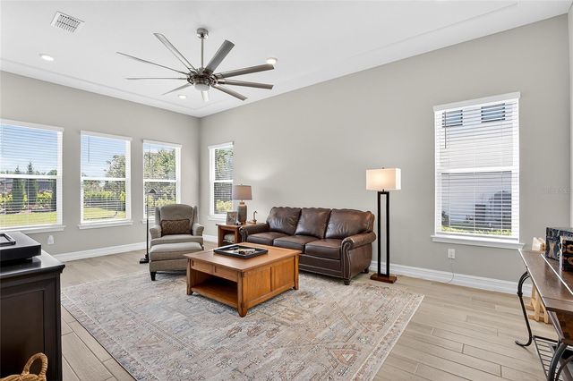 17904 LINDEN COMMON COURT, Lutz, FL 33559