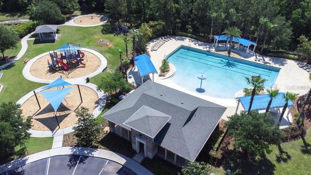 17904 LINDEN COMMON COURT, Lutz, FL 33559